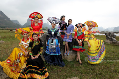 8名"壯族三月三"最美代言人壯鄉采風